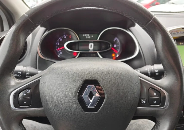 Renault Clio cena 29900 przebieg: 210000, rok produkcji 2017 z Krynica-Zdrój małe 172